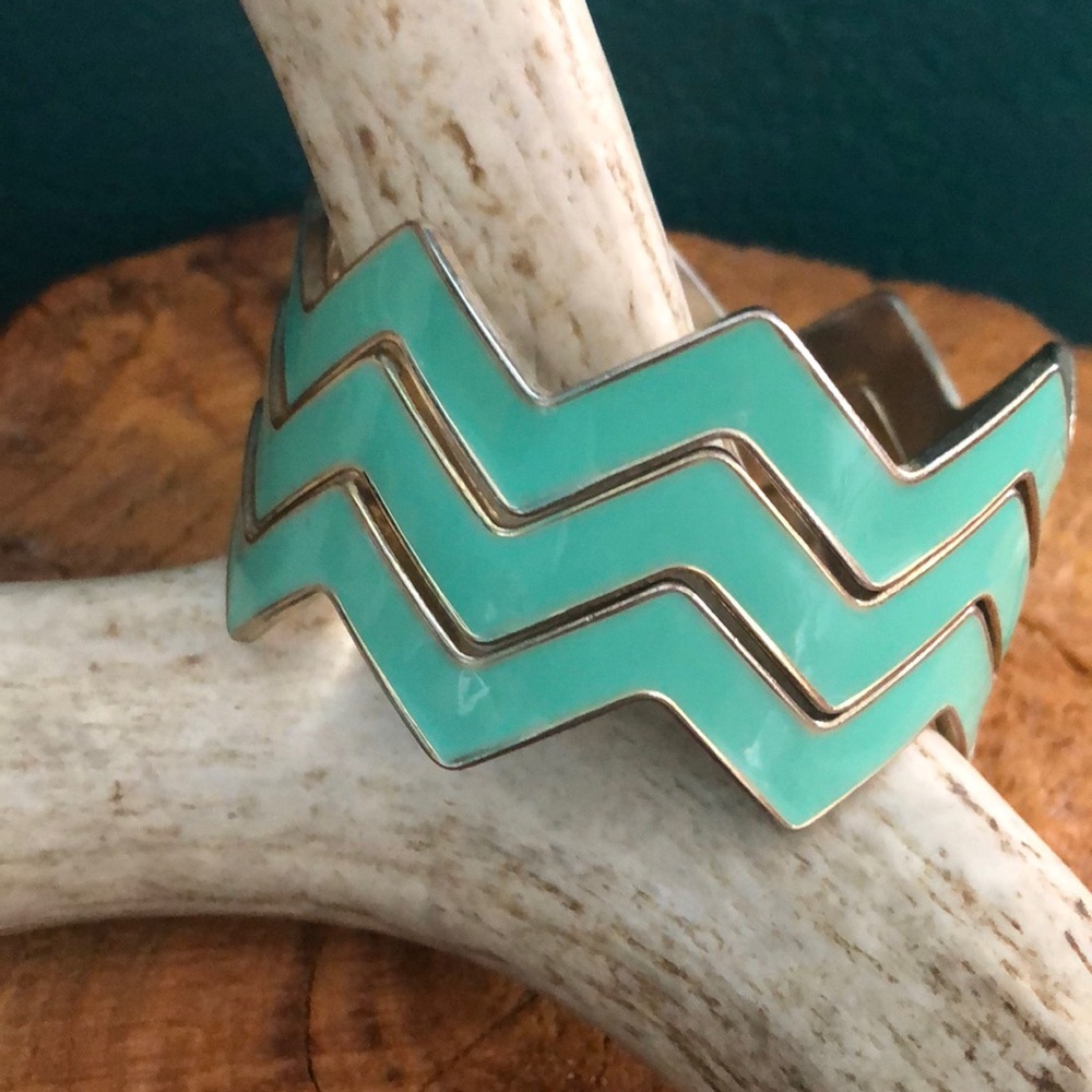 3 layered turquoise bracelets